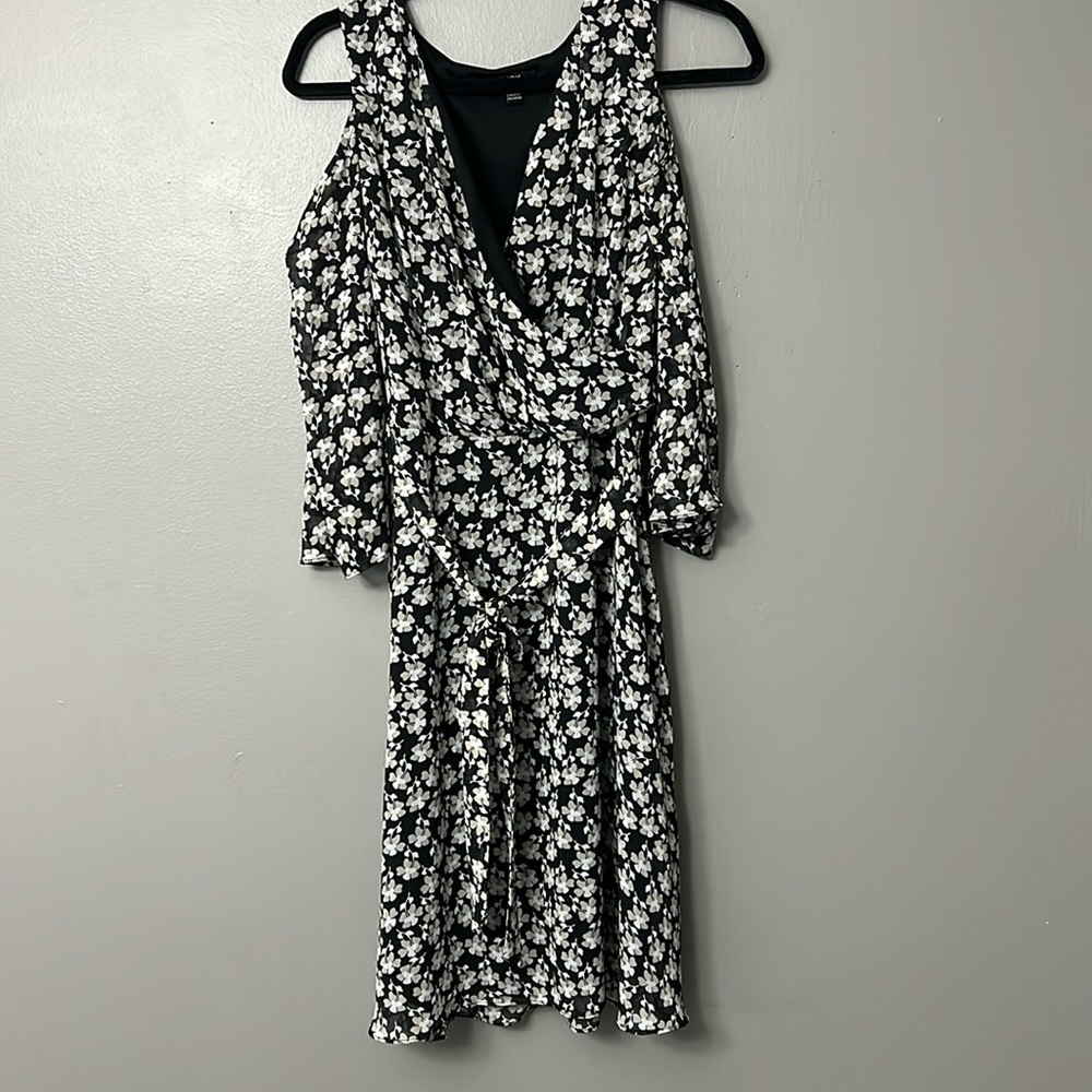 Elegant Cold Shoulder Dress